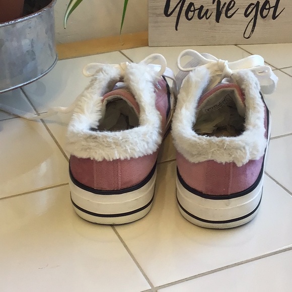 ‘PJ Salvage’ Dusty Rose Velour w/ Faux Fur Sneakers - Picture 4 of 7